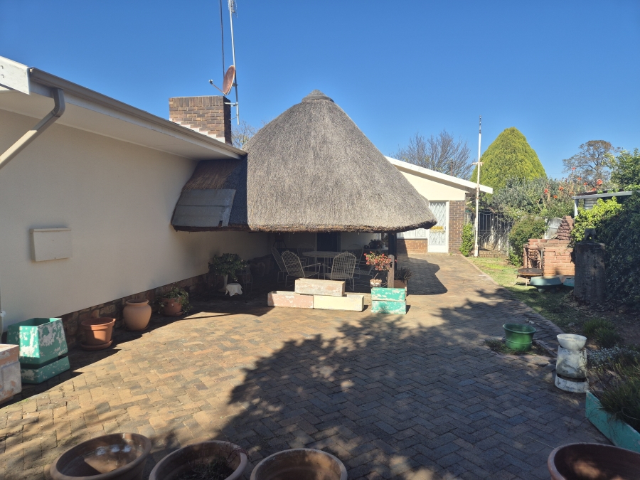 4 Bedroom Property for Sale in Declercqville North West